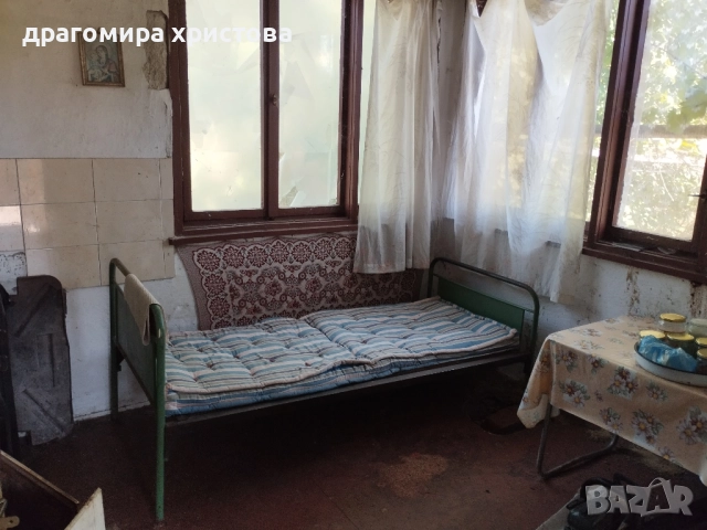 Къща с двор в с.Кабиле, снимка 8 - Къщи - 51869216