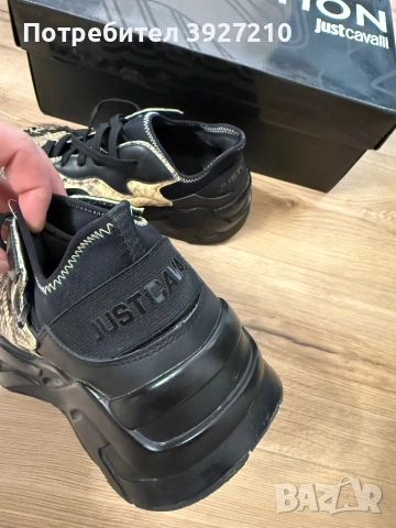Оригинални обувки Just Cavalli P1THON – нови, снимка 2 - Ежедневни обувки - 53740219