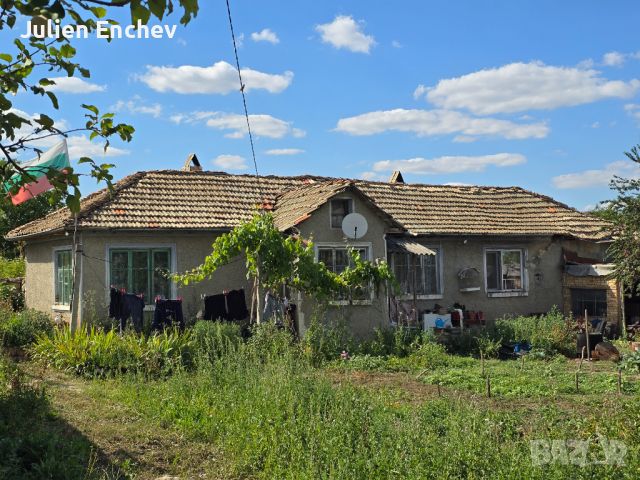 Къща област Шумен с. Мировци, снимка 1 - Къщи - 46494354