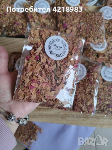 Листенца за хвърляне от изсушена роза/ конфети за ритуал, снимка 5 - Декорация - 54006949