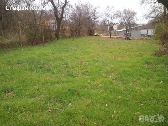 Продавам равно крайно дворно място 821 кв.м. в Ракитника на ул. 22-ра ., снимка 3 - Парцели - 52898890