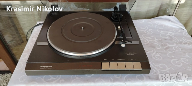 Грамофон Nordmende RP 1006. 