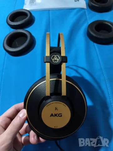 Слушалки AKG K92 + Aксесоари, снимка 3 - Слушалки и портативни колонки - 47092708