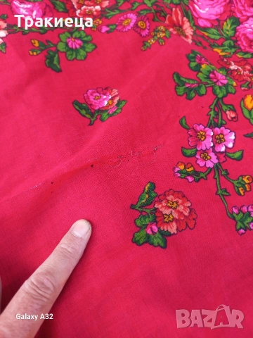 ОГРОМНА ЖЕНСКА КЪРПА ЗАБРАДКА НОСИЯ , снимка 2 - Антикварни и старинни предмети - 54098151