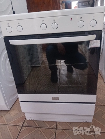 Свободно стояща печка с керамичен плот VOSS Electrolux с две години гаранция!, снимка 4 - Печки, фурни - 53449051