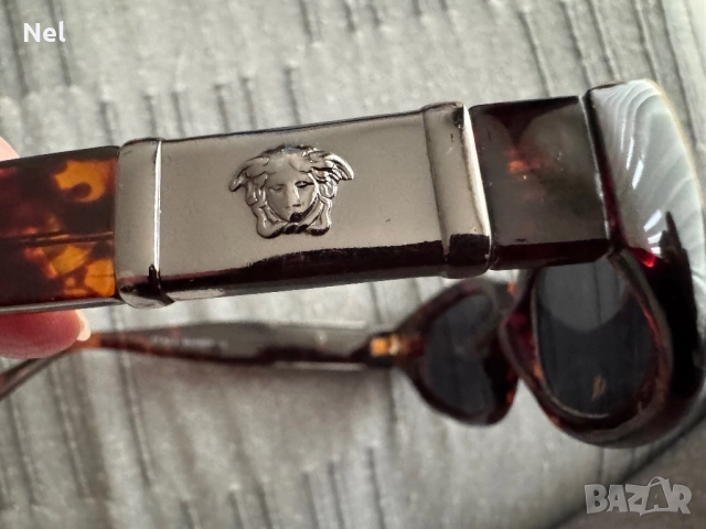 Дамски ретро слънчеви очила  и реплика Версаче, снимка 2 - Слънчеви и диоптрични очила - 49644859