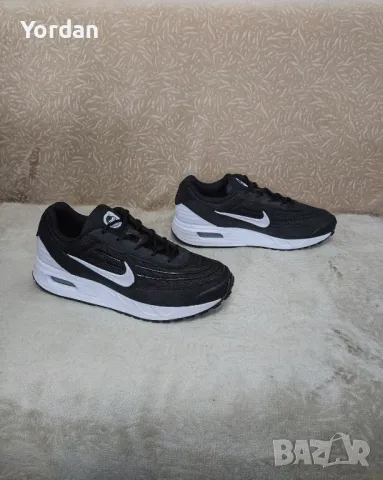 Чисто нови Nike Air Max, снимка 2 - Маратонки - 48644131