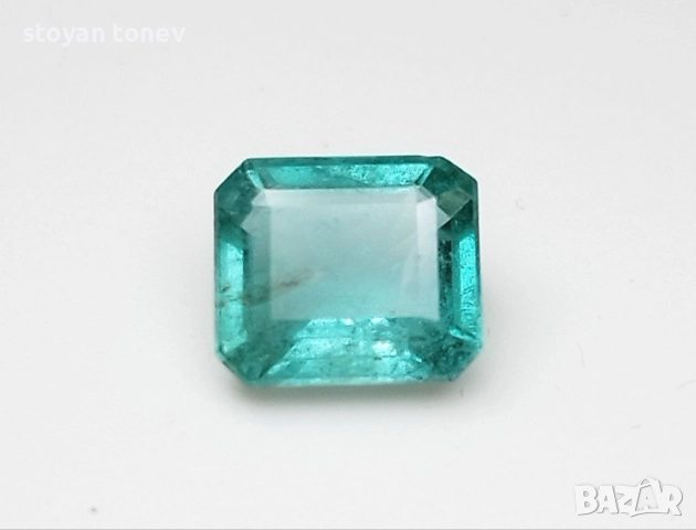 Балансиран изумруд в искрящо зелено 1.88кт. ! Сертифициран! Нов!, снимка 2 - Други - 52745585