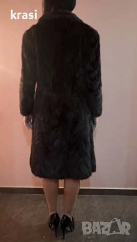 Модно Зимно Палто от Визон, Като ново, Без забележки, снимка 4 - Палта, манта - 46244992