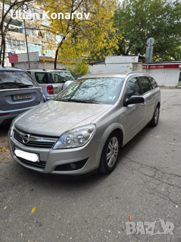 Opel Astra Топ състояние, автомат, снимка 3 - Автомобили и джипове - 53809701