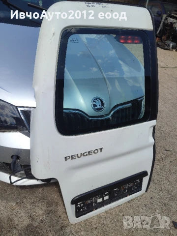 Врата задна лява Peugeot partner Citroen Berlingo 96-08г, снимка 2 - Части - 51225378