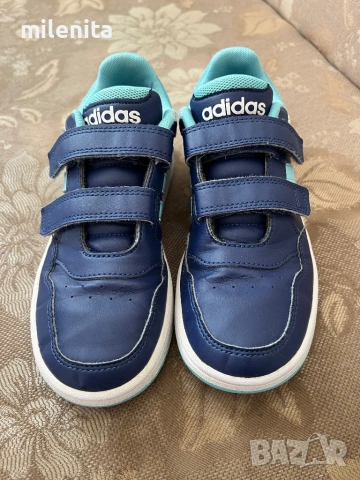 Детски маратонки adidas 34 номер, снимка 2 - Детски маратонки - 53895769