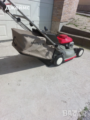 Бензинова самоходна косачка Honda , снимка 6 - Градинска техника - 54132239