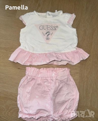 Бебешки комплект Guess