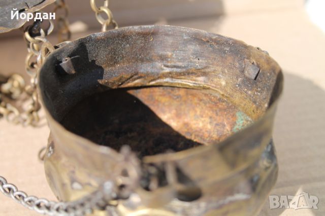 Старо бронзово кандило, снимка 13 - Антикварни и старинни предмети - 45422053