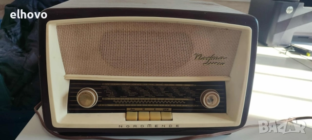 Старо лампово радио NordMende Norma Luxus