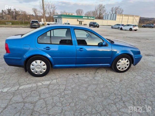 Продавам VW Bora 2.0 Бензин, снимка 6 - Автомобили и джипове - 53877848