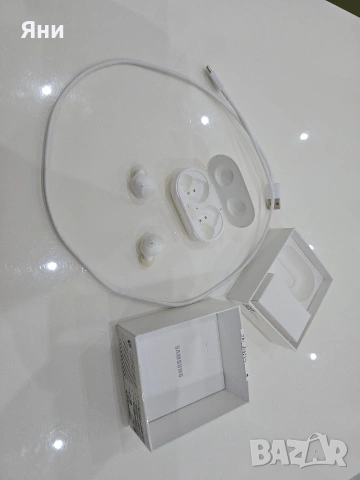 Безжични слушалки Samsung Galaxy Buds+, снимка 6 - Безжични слушалки - 53924841