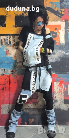 Страхотен дамски сет, дънки потури и блуза на duduna! 