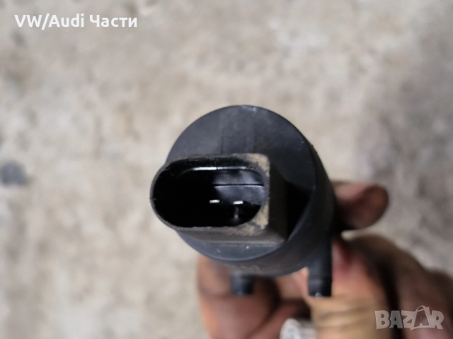 Помпа чистачки за Голф 5 Ауди А3 Пасат Туран Джета VW Golf 5 Audi A3 8P Passat Touran Jetta 26259879, снимка 3 - Части - 52448778