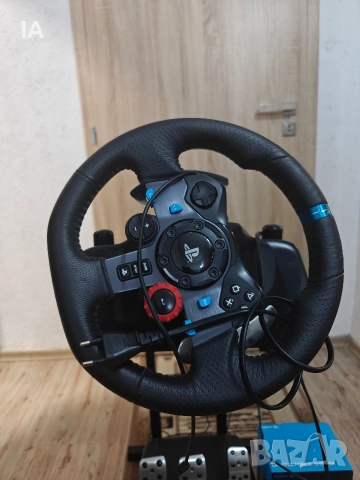 Logitech G29 със скоростен лост и стойка, снимка 4 - Джойстици и геймпадове - 52921406