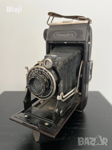 Стар фотоапарат