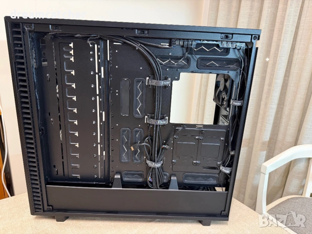 Кутия Fractal Design Define 7 XL Black Dark TG, E-ATX/ATX/mATX/mITX/EE-ATX/SSI-CEB extra Solid Panel, снимка 7 - Захранвания и кутии - 52289268