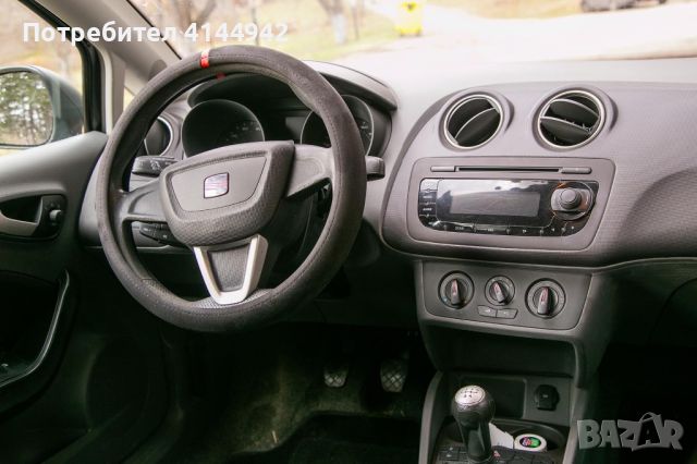 Seat Ibiza 1.2 75Hp 2010г., снимка 4 - Автомобили и джипове - 46727077