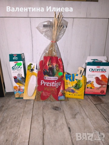 Клетка за птици + пълен комплект аксесоари и храна, снимка 4 - Папагали - 53170334