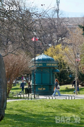 Canon EOS 500D Rebel T1i + 2 обектива + 32GB карта + аксесоари, снимка 17 - Фотоапарати - 53864707