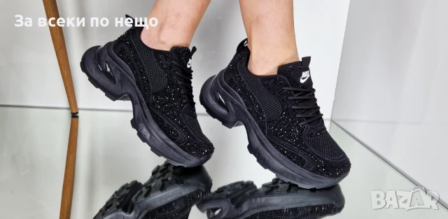 Nike Дамски Черни Маратонки С Кристали👟Дамски Спортни Обувки В Черен Цвят С Камъни Найк Код P685