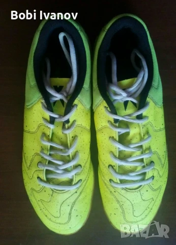 Маратонки футболни adidas sala номер 41/42