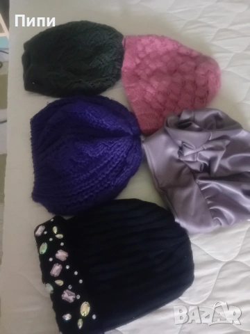 разноцветни дамски шапки , снимка 2 - Шапки - 53293892