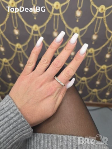 Златен пръстен с диамант