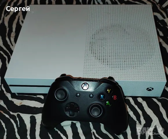 Xbox One S 1Терабайт, снимка 8 - Xbox конзоли - 47681309