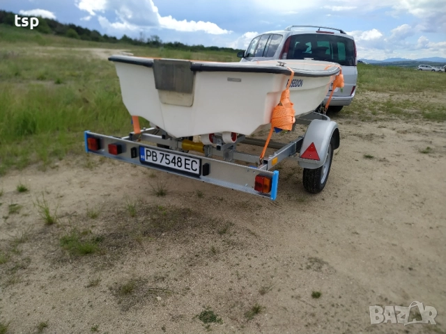 Лодка тримаран Poseidon 345 и Yamaha 8 hp, снимка 3 - Воден транспорт - 52486063