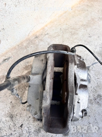 Спирачен апарат преден десен  за Мерцедес Е-класа W211.бензин 3.5, снимка 5 - Части - 53048380