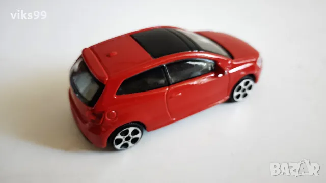 Bburago VOLKSWAGEN Polo GTI 5 - 1:43, снимка 5 - Колекции - 46880456