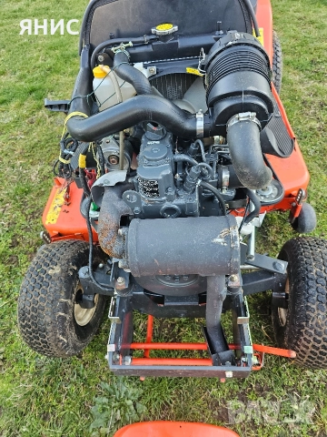 ТРАКТОРНА КОСАЧКА KUBOTA DIESEL GR 1600. ДВУЦИЛИНДРОВА. , снимка 13 - Градинска техника - 52913776