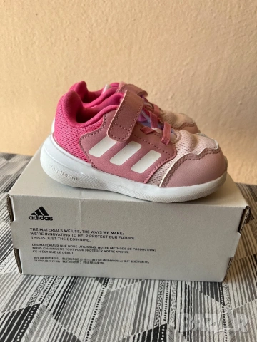 Детски маратонки Adidas, снимка 3 - Детски маратонки - 53661448