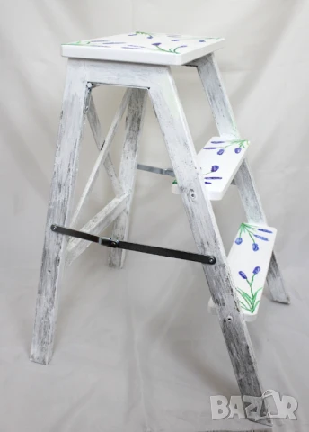 Столче-стълба с декоративен мотив лавандула, снимка 10 - Столове - 50730816