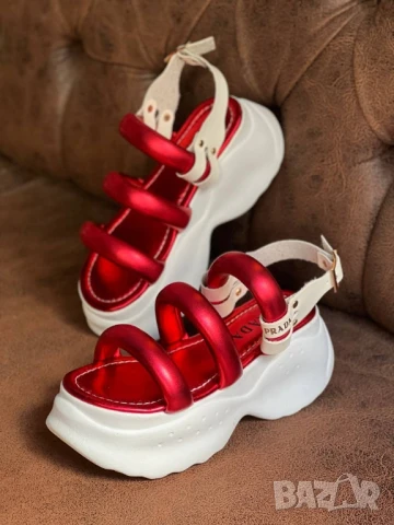 сандали на платформа prada