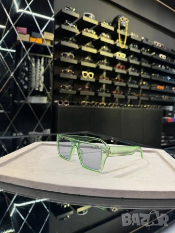 очила с черен обикновен калъф и ув защита off white cartier burberry , снимка 17 - Слънчеви и диоптрични очила - 51404289