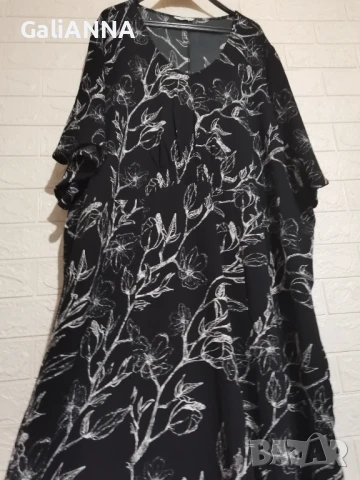 ДЪЛГА РОКЛЯ В ЧЕРНО И БЯЛО 4XL-6XL