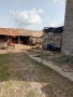 Продава се къща от собственик. с голям двор има и кладенец, снимка 6