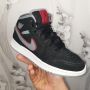 NIKE AIR JORDAN 1 MID GS оригинални маратонки номер 36, снимка 11