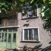 Продавам къща, снимка 1 - Къщи - 46129546