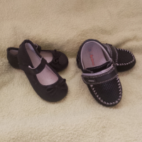 Лот бебешки обувки+подарък, снимка 1 - Бебешки обувки - 45002287