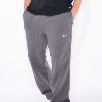 Nike , снимка 1 - Спортни дрехи, екипи - 45687461