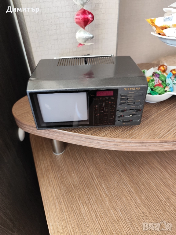 Радио с телевизор  SIEMENS RF 106 , снимка 1